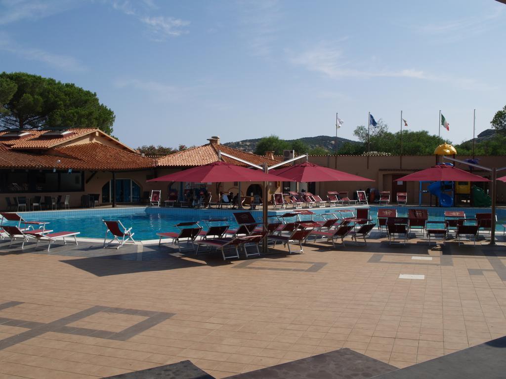 Hotel Club Esse Cala Bitta Baja Cerdeña Exterior foto